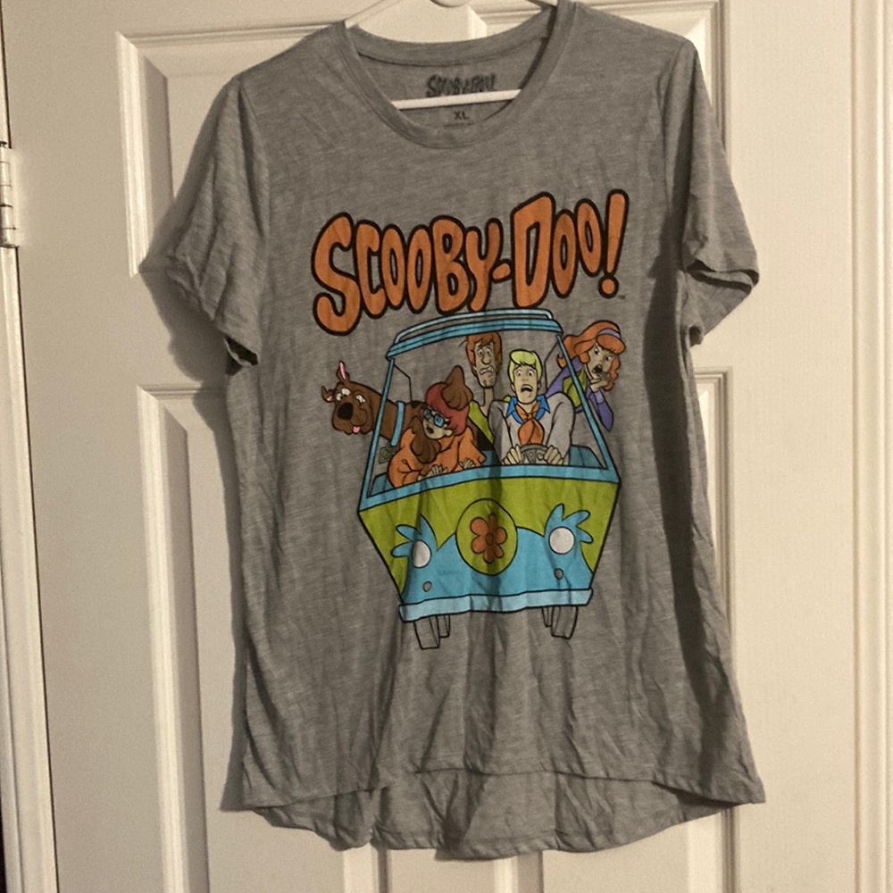 Gray Scooby-Doo Retro T-Shirt Size XL. Never Worn